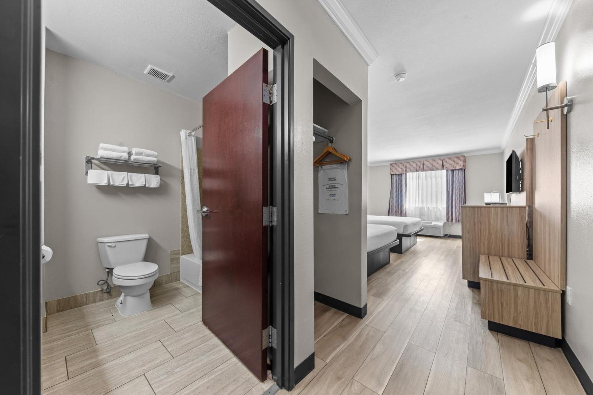 Days Inn By Wyndham Salado Екстер'єр фото