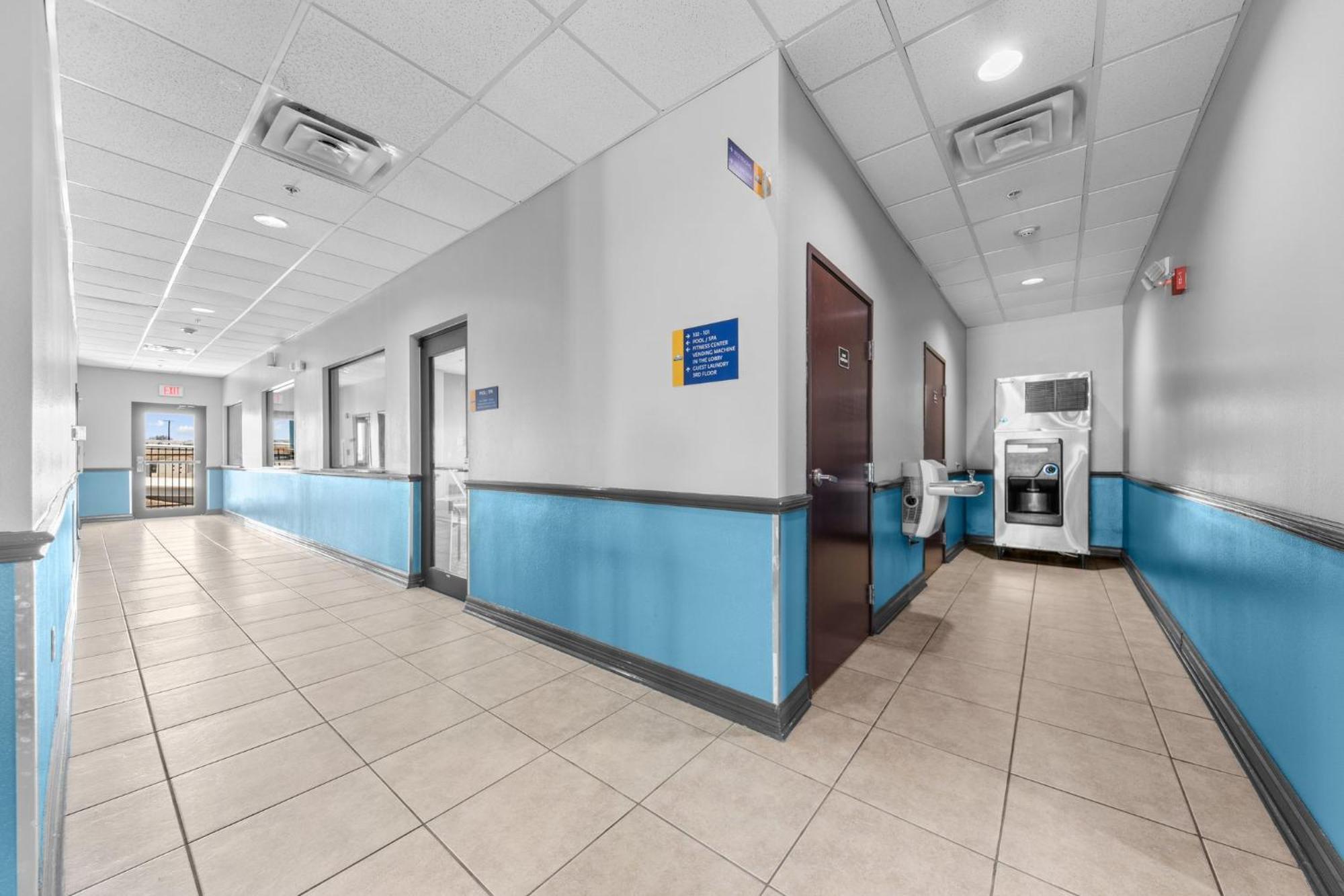 Days Inn By Wyndham Salado Екстер'єр фото
